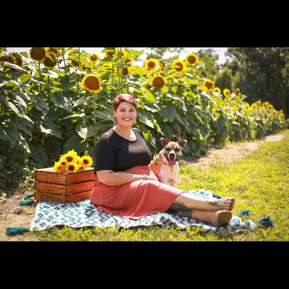 Meet your Posher, Nancy - Picture 2 of 2